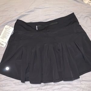 Lululemon Black Circuit Breaker Skirt Tall Size 6